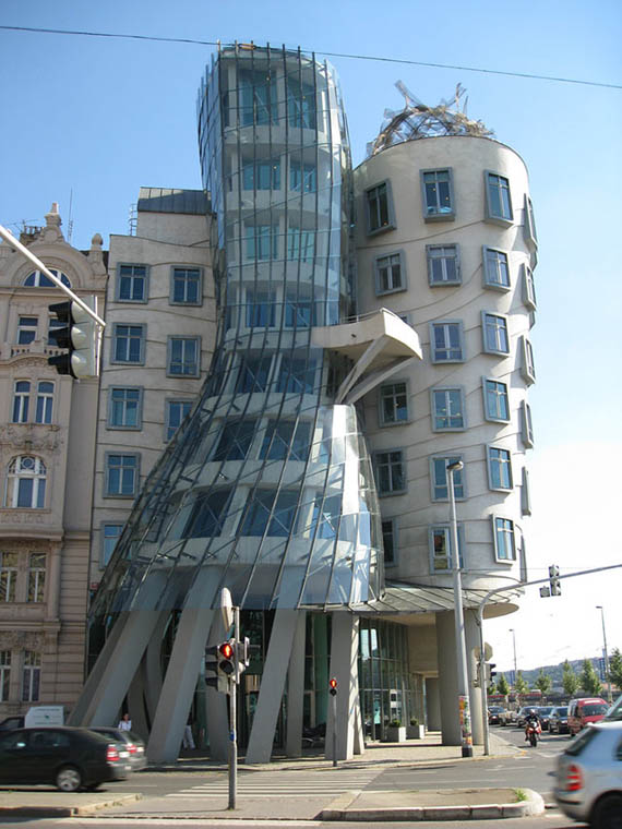 Dancing Building (Prague, Czech Republic)