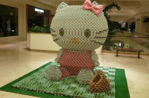 A-Hello-Kitty-Themed-Restaurant-001