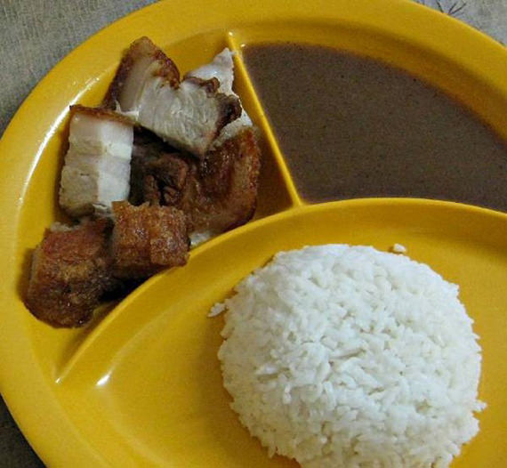 School-lunches-around-the-world-for-Childrens-Filipina