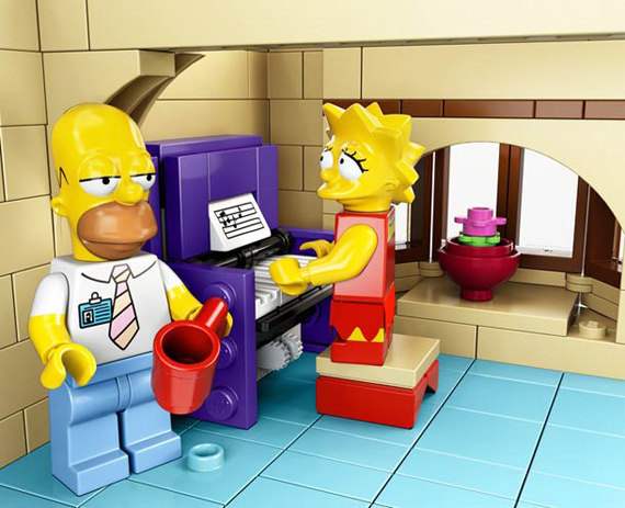 bagus betul Homer temankan anak berlatih piano